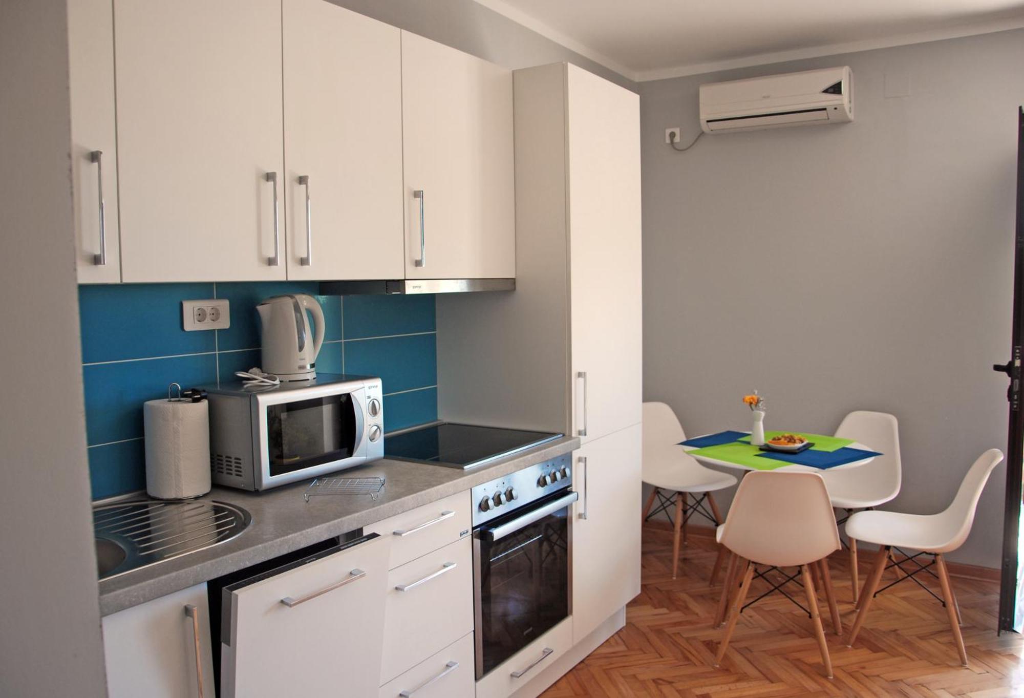 Apartments Iva Tivat Rum bild